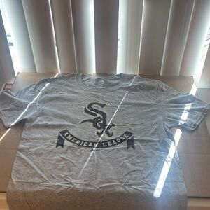 Chicago white Sox grey majestic medium tshirt